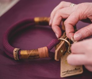 halsband pink Hundehalsband für kleine & große Hunde 🐶 Verstellbar & langlebig –  ScandiPaws main image 0